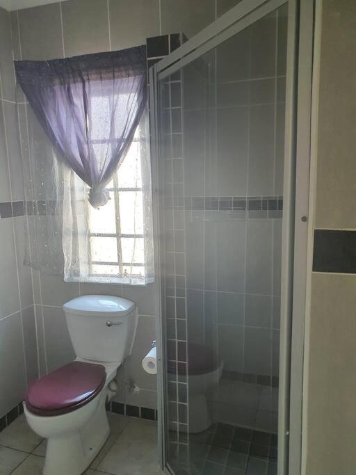 Apartmán Funky Dot Sleeping Spot Kempton Park Exteriér fotografie